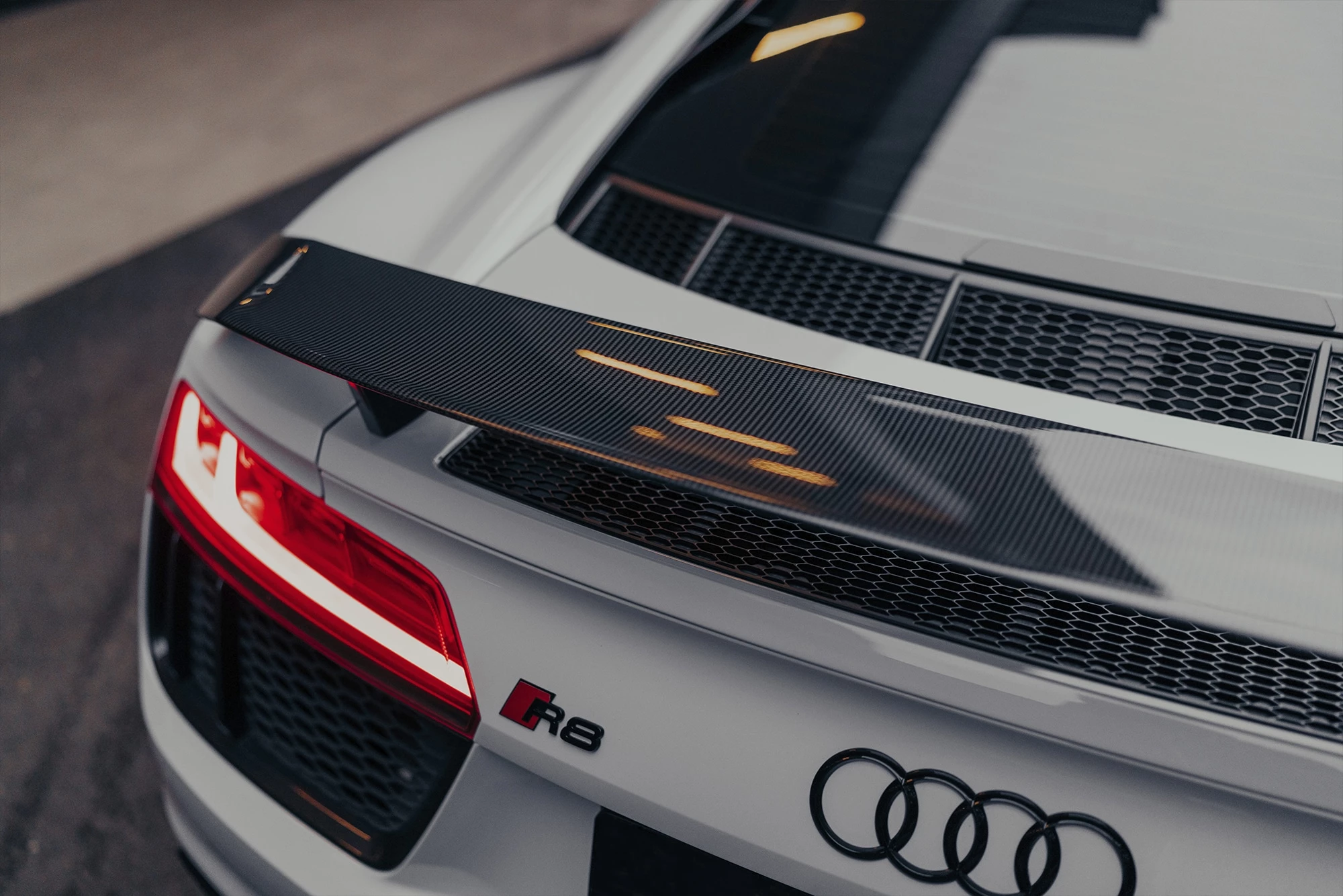 audi-r8-4