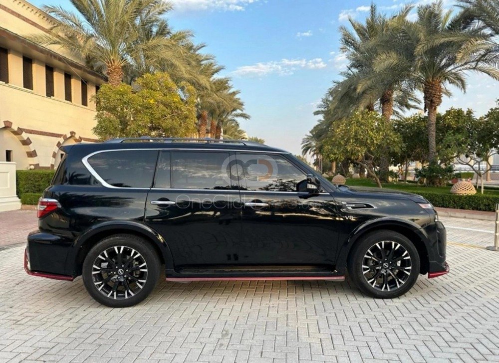 imgi_261_Nissan_Patrol-Nismo_2019_32944_32944_27388516479-6_small