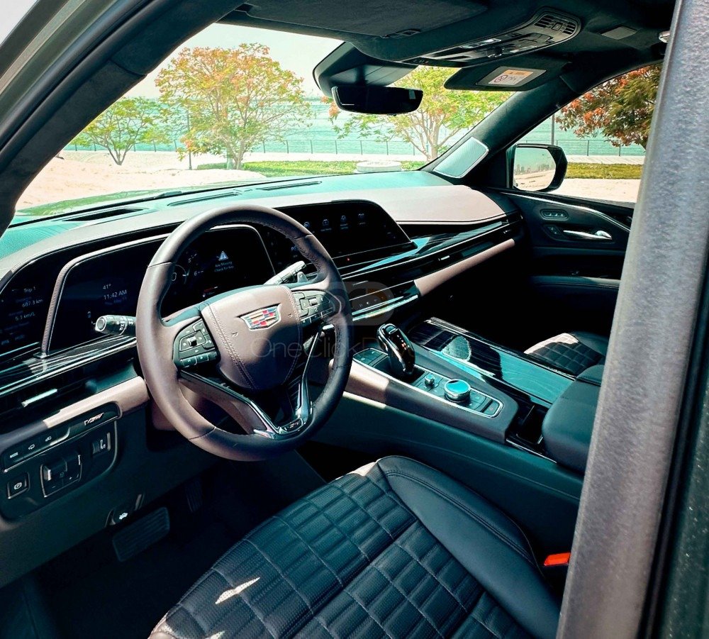 imgi_281_Cadillac-Escalade-V-Series-2023_18506_12346780522-1_18506__small