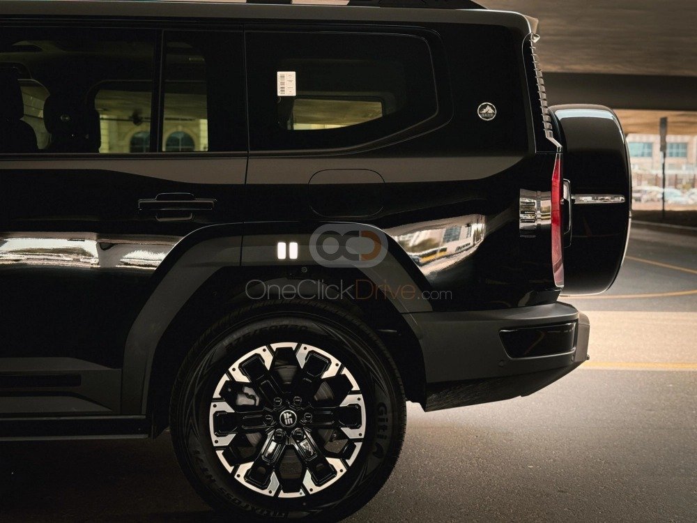 imgi_305_Jetour-G700-2025_43567_37861835399-7_small